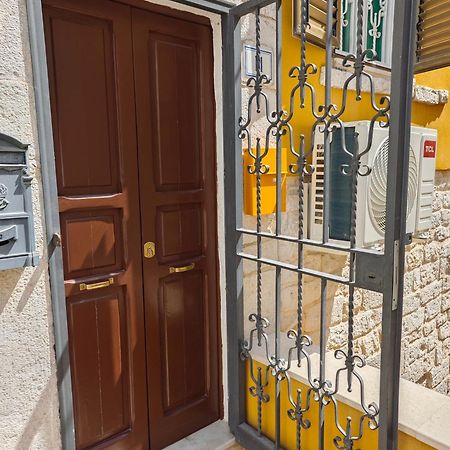 Dolce Terra Mia Apartment Trani Exterior photo